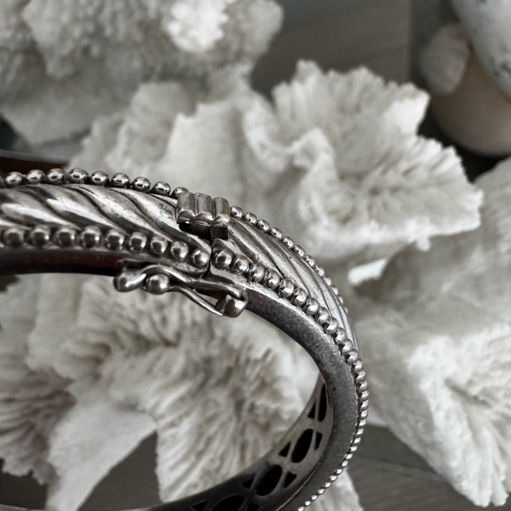 Judith Ripka Twisted Silver Bracelet - Picture 9 of 16